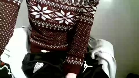 Snapshot of hug_me chatting on 01.11.26 Keanu online show from 01.11.26