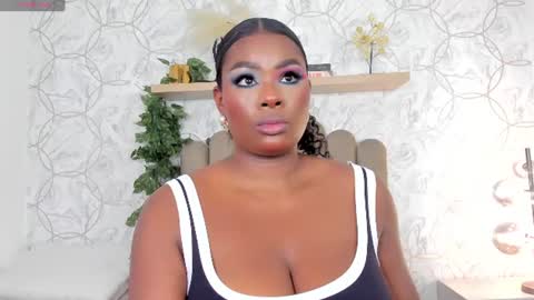 Snapshot of huge_boobs_ebony chatting on 06.21.26 huge boobs ebony online show from 06.21.26