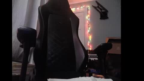 Snapshot of hugecock9x7 chatting on 03.01.25 9InchClub online show from 03.01.25