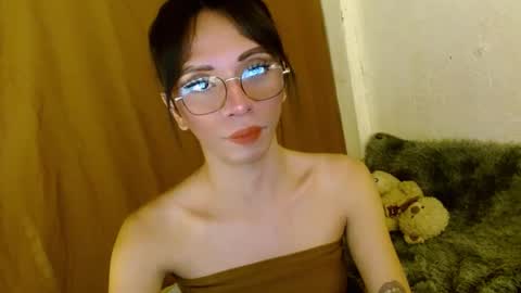 Snapshot of hugecock_caraxx chatting on 01.04.25 Cara online show from 01.04.25