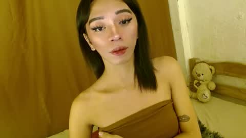 Snapshot of hugecock_caraxx chatting on 01.24.25 Cara online show from 01.24.25