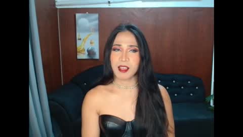 Snapshot of hugecockrafaela chatting on 11.21.25 Rafaela online show from 11.21.25