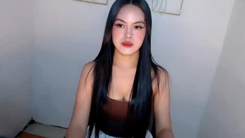 Snapshot of hugecockyanny chatting on 07.29.26 Yhanie online show from 07.29.26