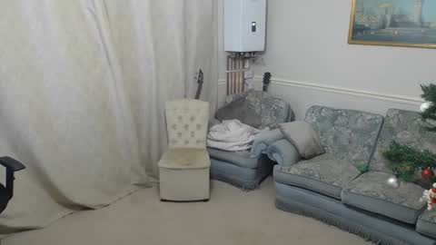 Snapshot of hugedick1965 chatting on 12.13.25 hugedick1965 online show from 12.13.25