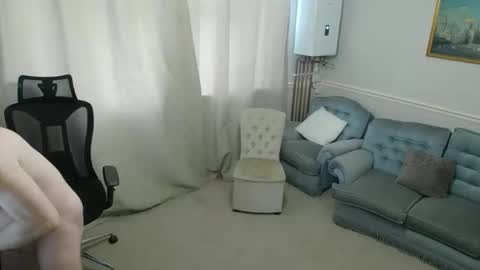 Snapshot of hugedick1965 chatting on 02.14.26 hugedick1965 online show from 02.14.26