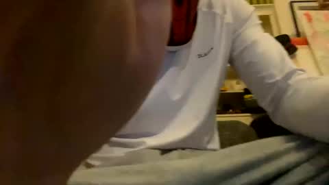 hugewhitecockboy online show from 11.20.25