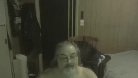 lonely huggy bear online show from 02.11.26