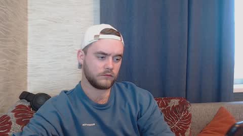 Snapshot of hugo__brad chatting on 12.07.24 Hugo online show from 12.07.24