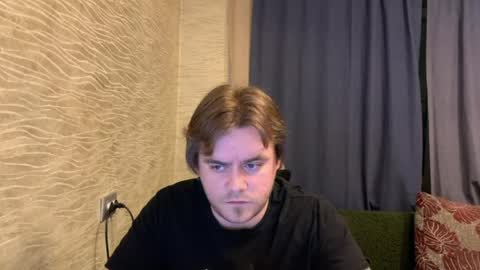 Snapshot of hugo__brad chatting on 04.06.26 Hugo online show from 04.06.26