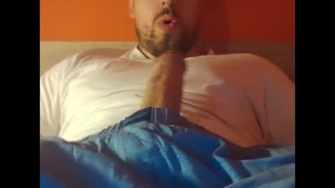 hugothewood1001 online show from 12.01.24