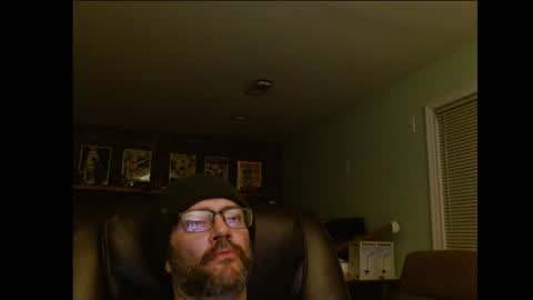 LonelyGuy online show from 11.18.25