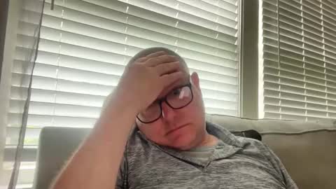 AARON online show from 04.22.26