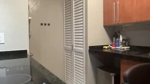 Hungrooster69 online show from 03.18.26