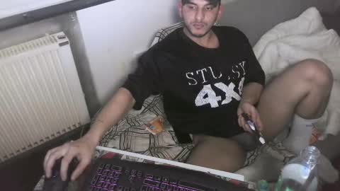 LittleDevilXo1999 online show from 12.22.25