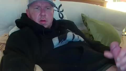 Snapshot of hungsingledad79 chatting on 03.05.26 HuingsingleDad79 online show from 03.05.26