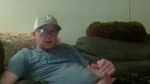 Snapshot of hungsingledad79 chatting on 03.19.26 HuingsingleDad79 online show from 03.19.26