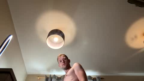 Snapshot of hungteasex chatting on 07.24.26 HungTeaseX online show from 07.24.26