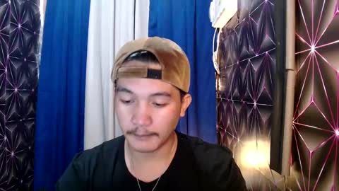 hunkylloyd online show from 12.22.24