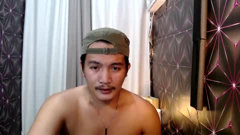 hunkylloyd online show from 02.13.25