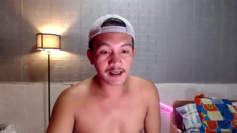 hunkylloyd online show from 02.18.26