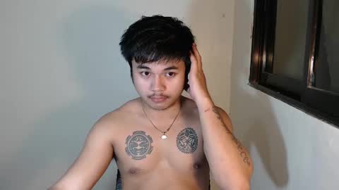 hunkyzeus online show from 01.04.25