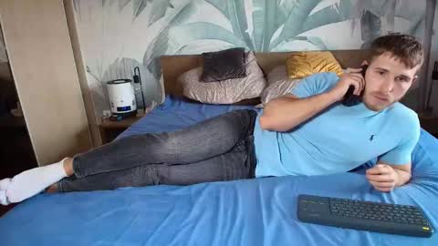 Snapshot of hunterbridges chatting on 10.23.25 Hunter Bridges online show from 10.23.25