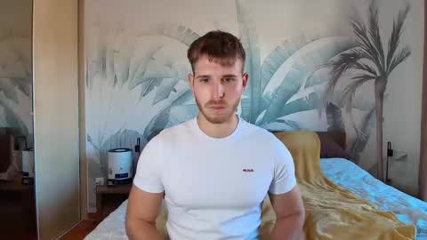 Snapshot of hunterbridges chatting on 10.24.25 Hunter Bridges online show from 10.24.25