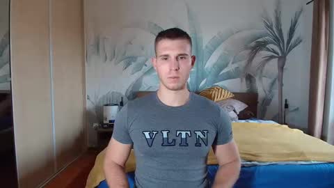 Snapshot of hunterbridges chatting on 10.30.25 Hunter Bridges online show from 10.30.25