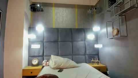 hunterheat_ online show from 11.23.25