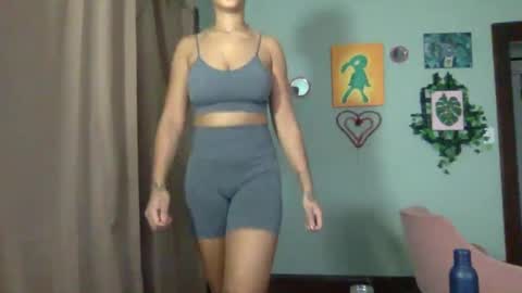 Goddess Hunyy online show from 01.08.25