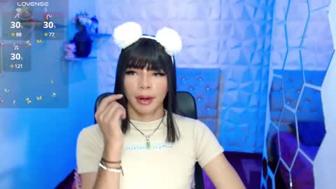 Snapshot of hurremcan_ chatting on 01.23.25 Hurrem online show from 01.23.25