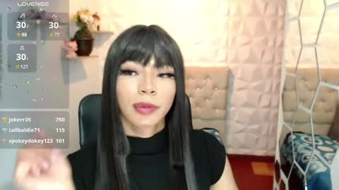 Snapshot of hurremcan_ chatting on 02.05.25 Hurrem online show from 02.05.25