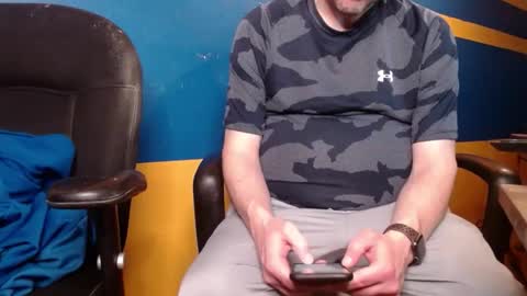 Huskyguy online show from 02.02.25