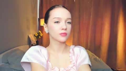 Snapshot of hwadwellingham chatting on 06.14.26 Lily online show from 06.14.26