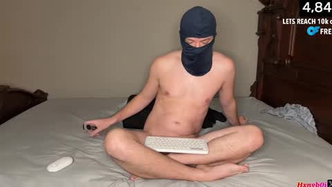 Snapshot of hxngb0i chatting on 11.05.25 hxngb0i online show from 11.05.25