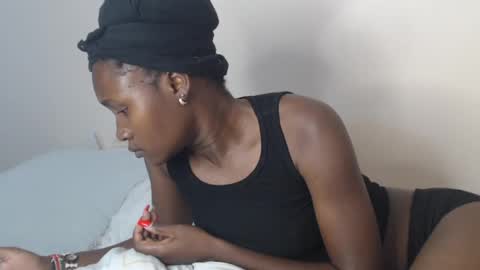 Snapshot of hyacinth_b chatting on 07.06.26 hyacinth_b online show from 07.06.26