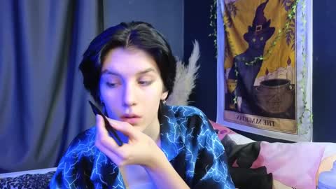 Hyeon Jin online show from 02.06.25