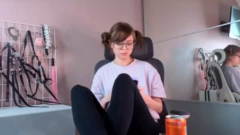 Snapshot of hype_meal_home chatting on 06.14.26 Miley. PVT open i have extra prices on nude show online show from 06.14.26