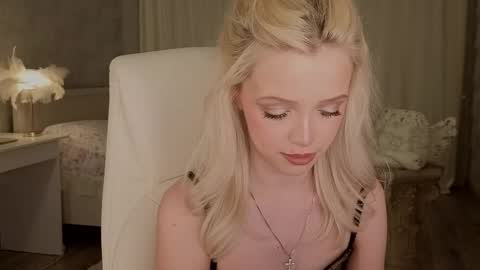 Snapshot of i__am_joss chatting on 04.20.26 Joselle online show from 04.20.26