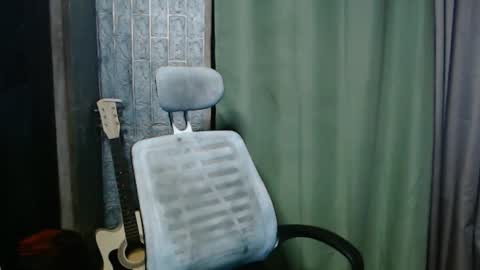 Snapshot of i_am_asian90 chatting on 01.25.25 Kim online show from 01.25.25