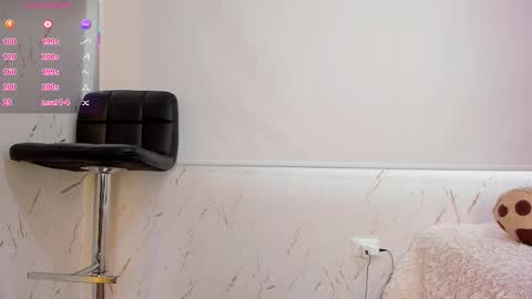 Tell Me Hanna  online show from 02.11.26