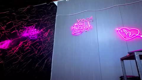 Snapshot of i_am_kelvis_ chatting on 11.23.25 kelvis online show from 11.23.25