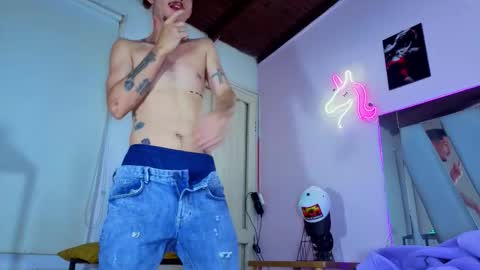 Snapshot of i_am_kelvis_ chatting on 01.09.26 kelvis online show from 01.09.26