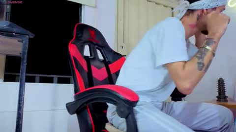 kelvis online show from 03.02.26