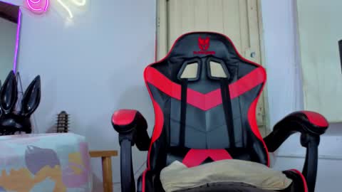 kelvis online show from 03.12.26