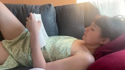 Snapshot of i_love_olive chatting on 02.11.26 Olive online show from 02.11.26