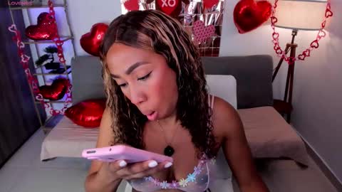 Snapshot of i_lulu chatting on 02.18.26 Lul online show from 02.18.26