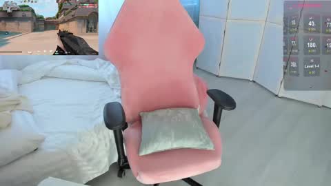 HiI am  EvaPVT is open  online show from 02.18.25