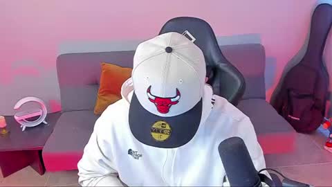 Light online show from 07.06.26