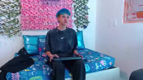 iam_lukas__ online show from 09.09.25